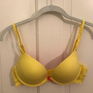 Victoria’s Secret PINK Pushup Bra RARE COLOR